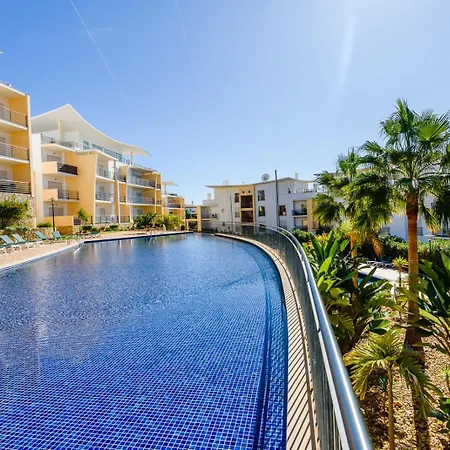 Appartement With Comfortable Terrace, 2 Swimming Pools & Tennis Court Albufeira