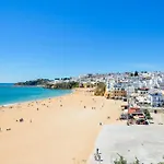 Apartman With Comfortable Terrace, 2 Swimming Pools & Tennis Court Albufeira