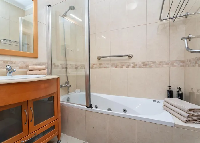 شقة Homes Ocean View With Comfortable Terrace, 2 Swimming Pools & Tennis Court البوفيرا