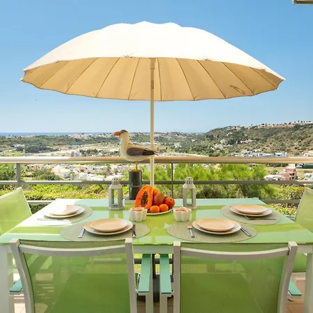 Apartamento Homes Ocean View With Comfortable Terrace, 2 Swimming Pools & Tennis Court Albufeira