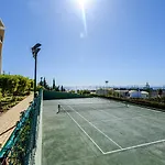 Apartamento Homes Ocean View With Comfortable Terrace, 2 Swimming Pools & Tennis Court *