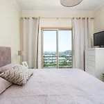With Comfortable Terrace, 2 Swimming Pools & Tennis Court * Albufeira