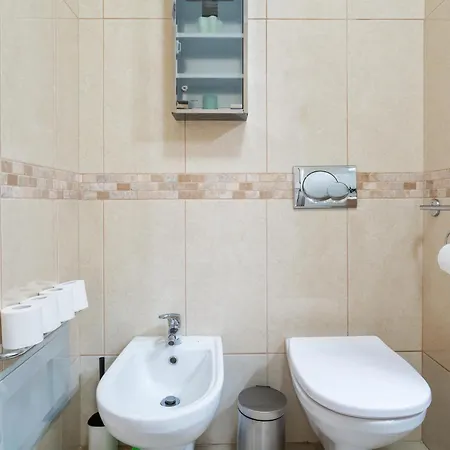 아파트 With Comfortable Terrace, 2 Swimming Pools & Tennis Court 알부페이라