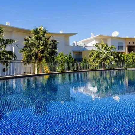With Comfortable Terrace, 2 Swimming Pools & Tennis Court * 알부페이라