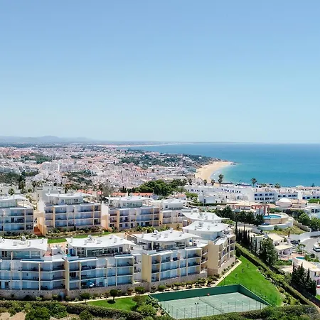 아파트 With Comfortable Terrace, 2 Swimming Pools & Tennis Court