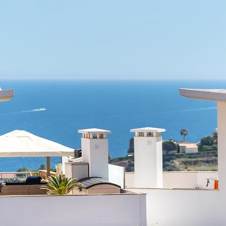 With Comfortable Terrace, 2 Swimming Pools & Tennis Court Albufeira