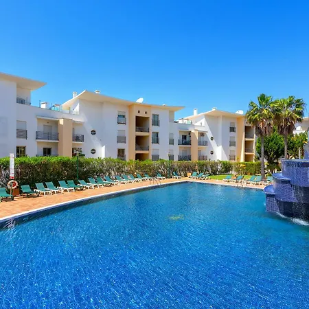 With Comfortable Terrace, 2 Swimming Pools & Tennis Court Apartamento *